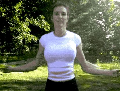 titten gif|Wippende titten gif